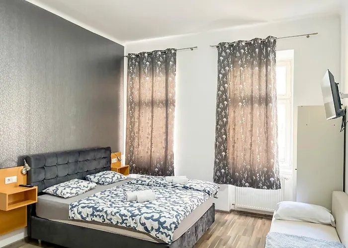 Silver Homes 1050 Vie Apartment *