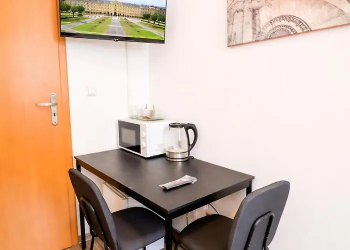 Silver Homes 1050 Vie Apartment