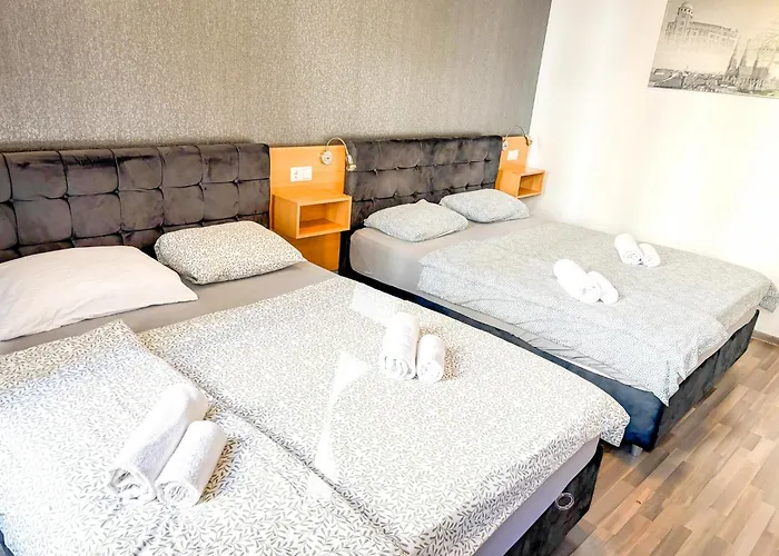 Silver Homes 1050 Vie Apartment